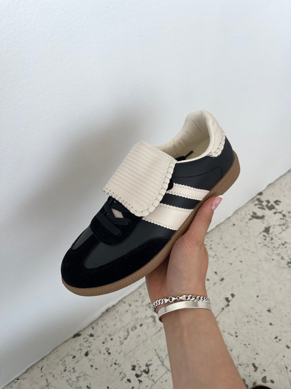 Astana sneakers with cape - Black