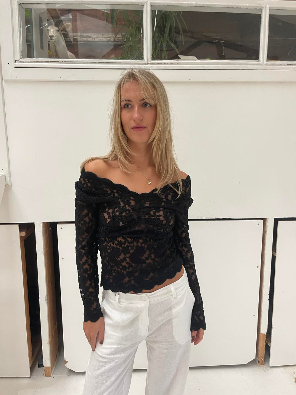Bodil long sleeve lace blouse - Black
