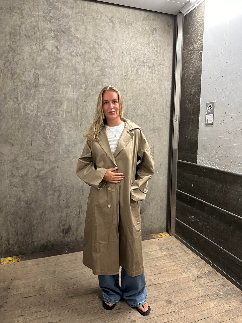 Josefine oversized trenchcoat - Dark beige