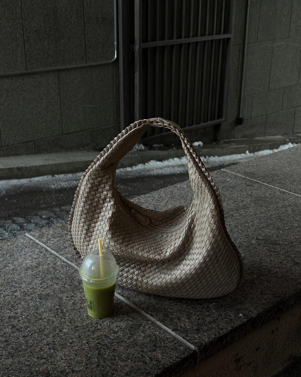 Musthave bag - Dark beige