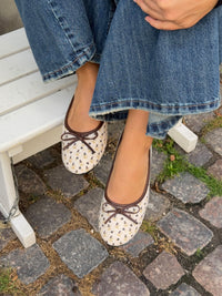 Zelia ballerina with flowers - White/brown