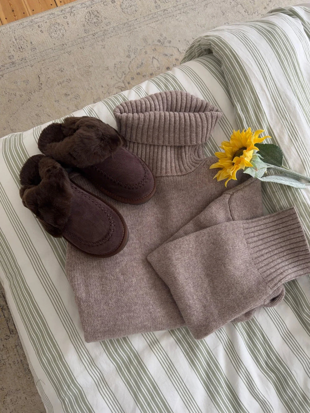 Davia Slippers - Dark brown