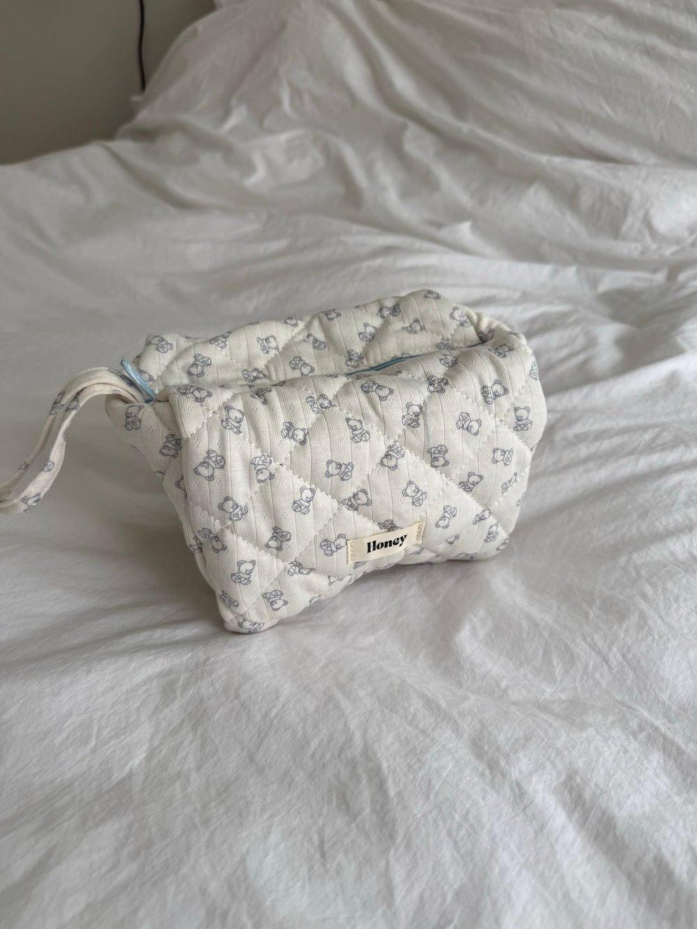 Honey small toiletry bag – Off-white with teddy bears