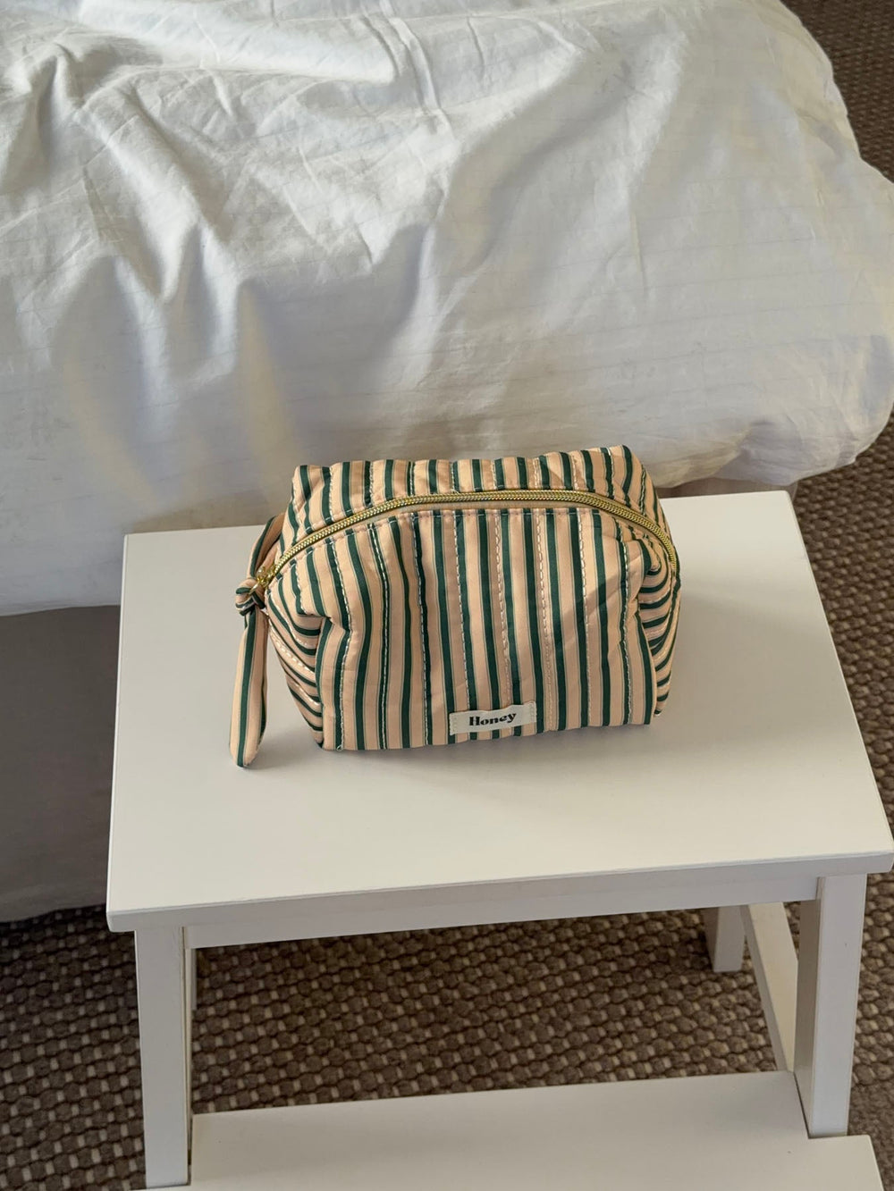 Honey small toiletry bag with stripes – Beige/green
