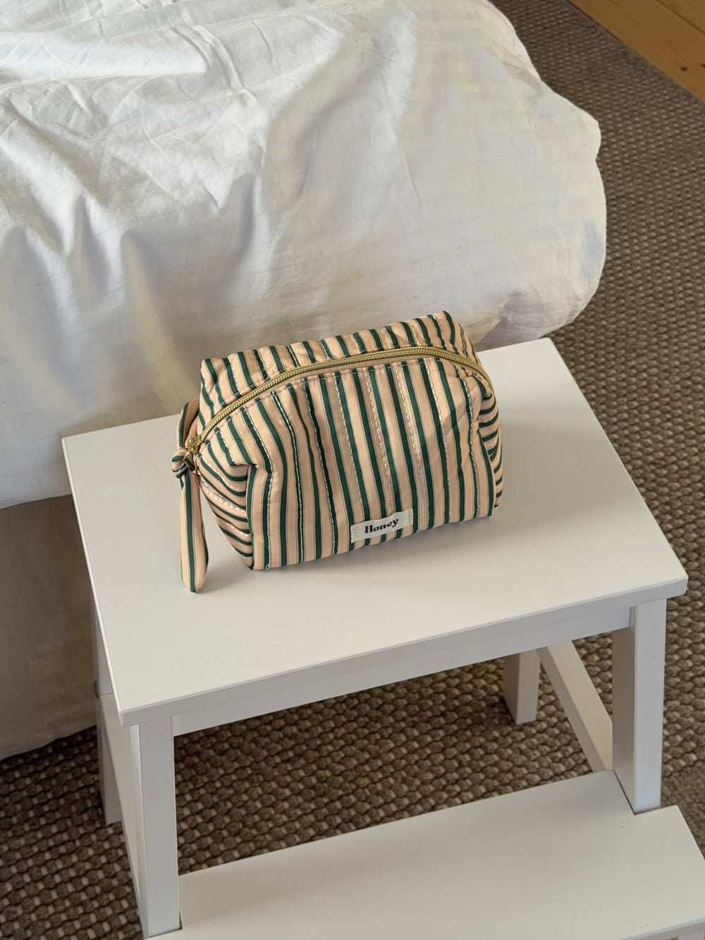 Honey small toiletry bag with stripes – Beige/green