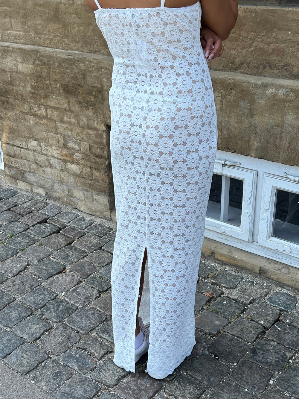 Ember embroidered dress - white