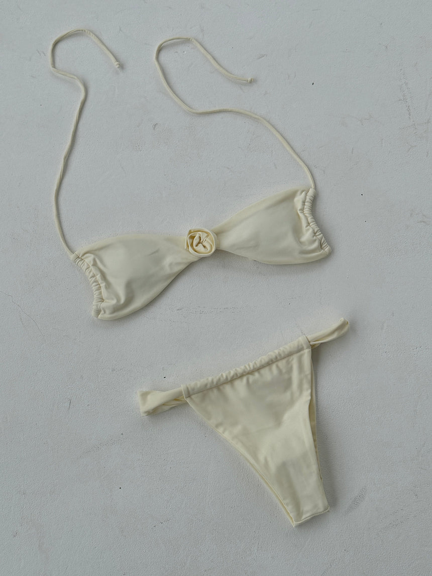 Zahara bikini with flower - Off white