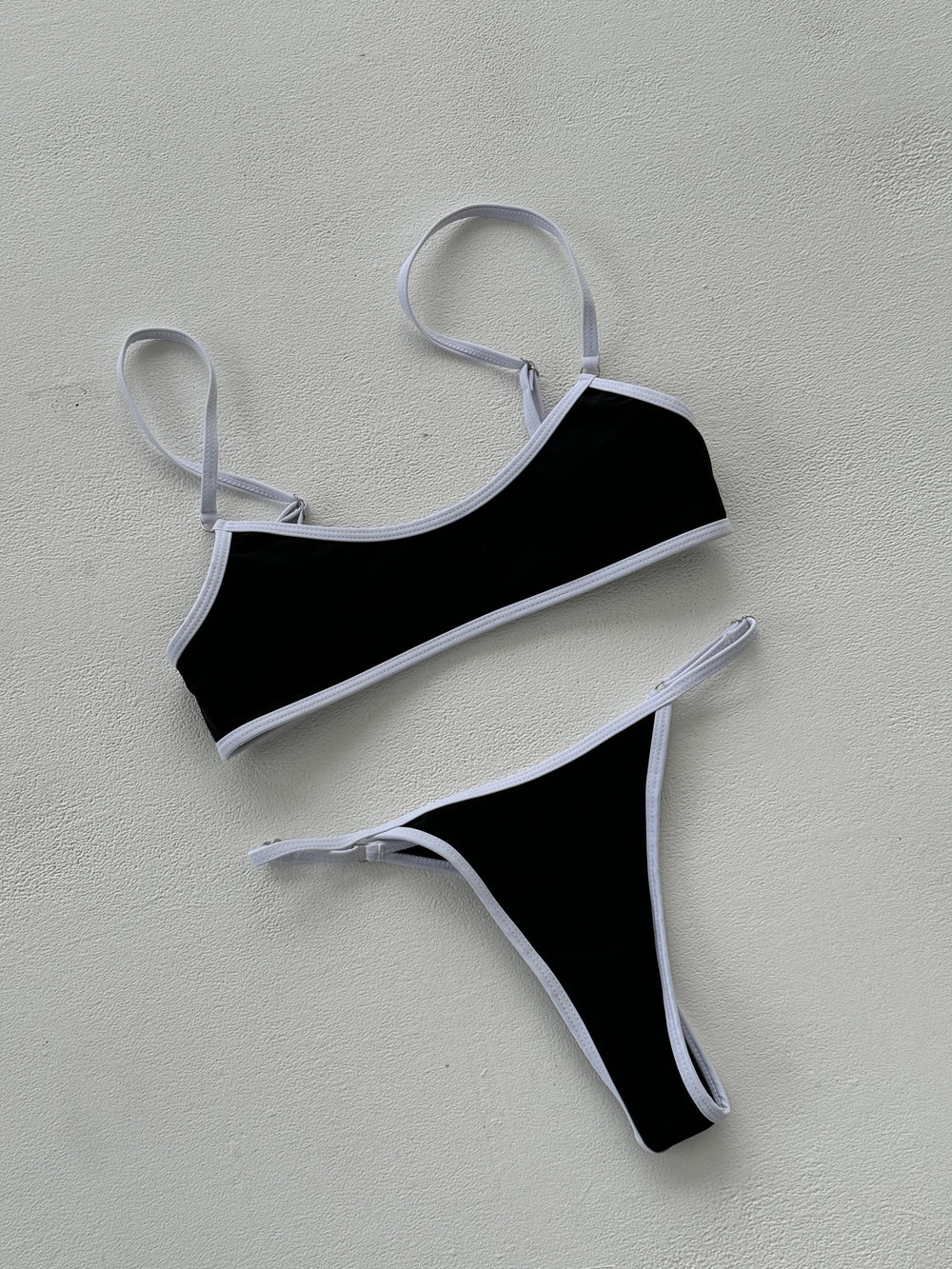 Corinna bikini with white details - Black