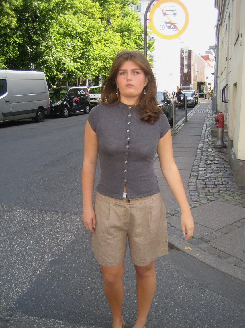 Leonie t-shirt with buttons - Grey