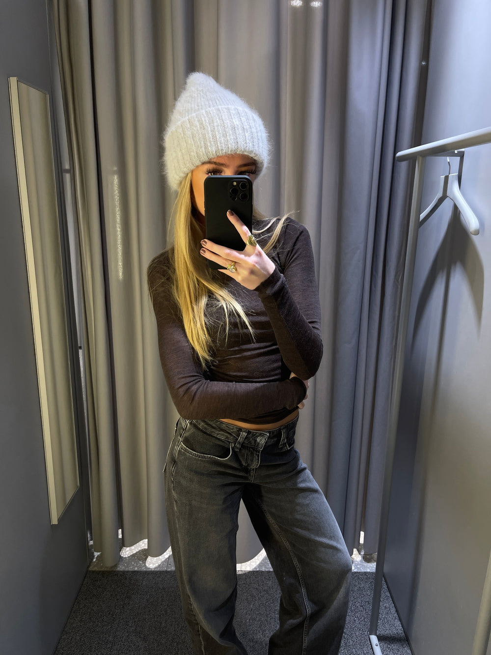 Fluffy beanie - Grey