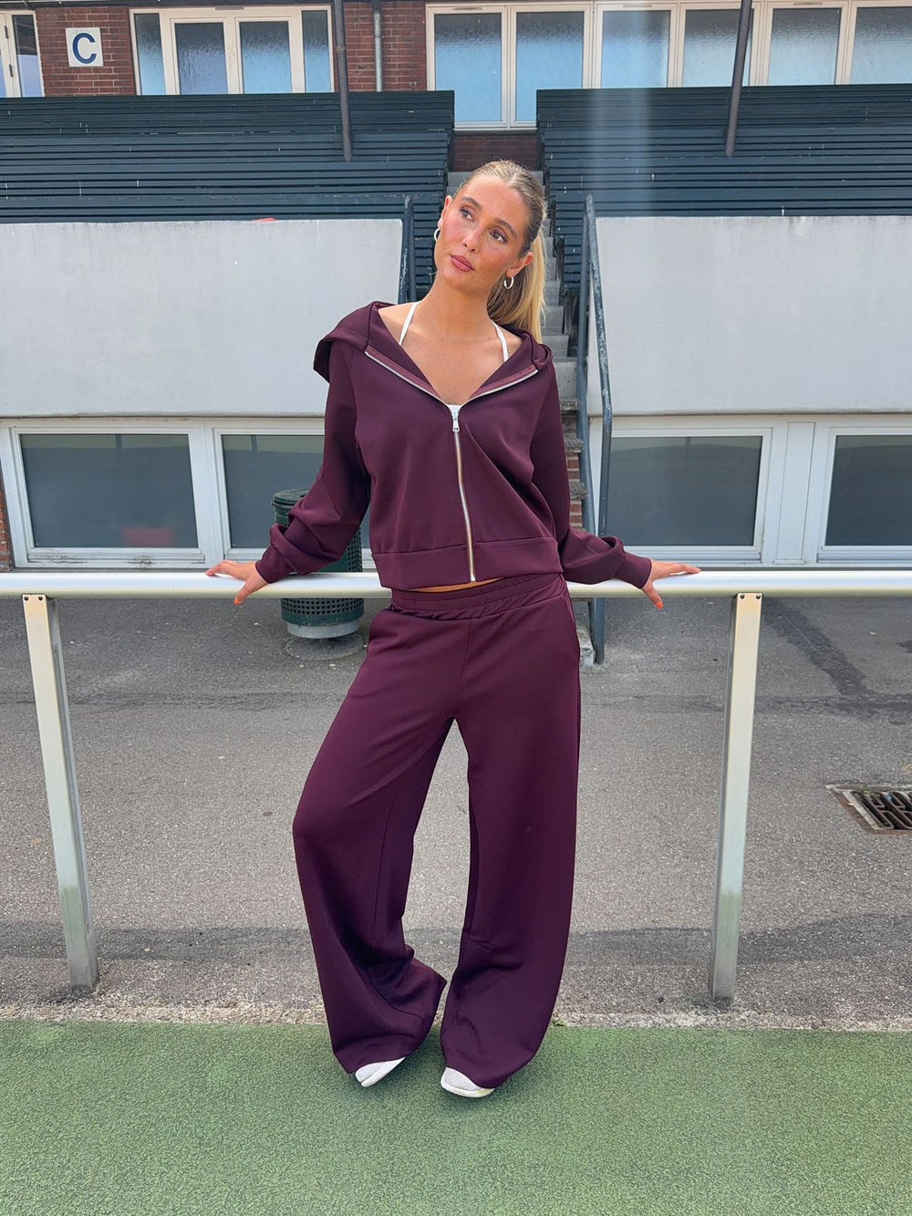 Kat sweatpants - Dark purple