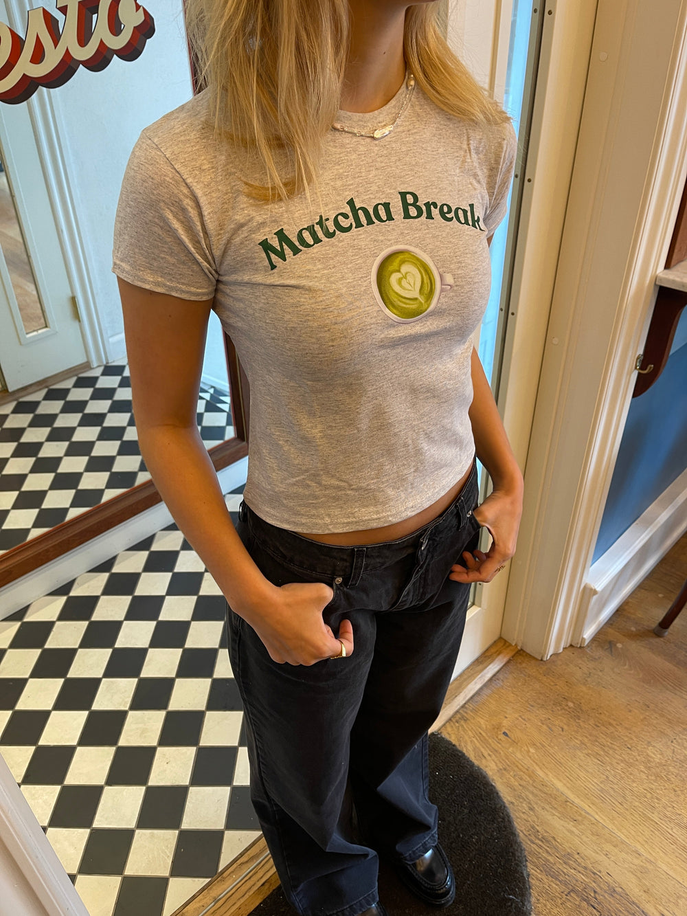 "Matcha break" baby tee - Grey