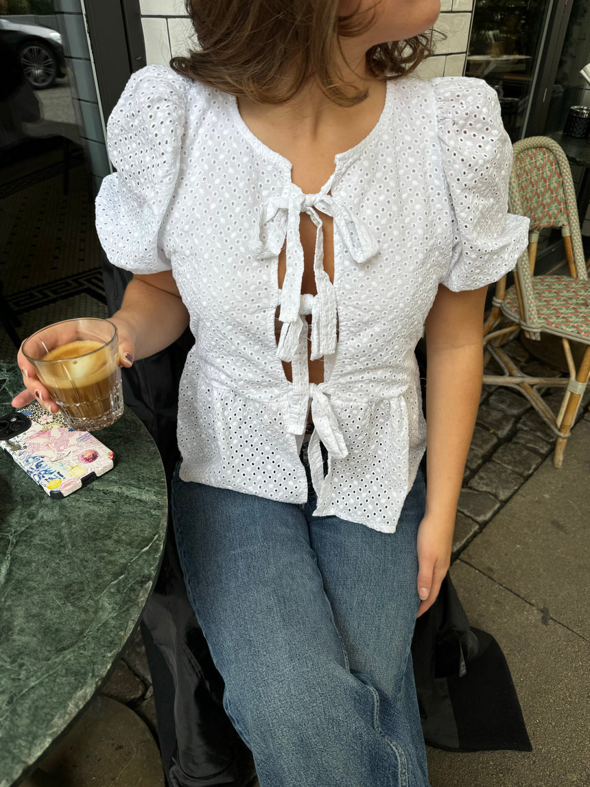Albine blouse with embroidery - White
