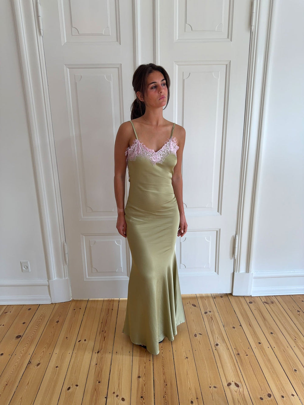 Vera satin dress -  Olive green/light pink
