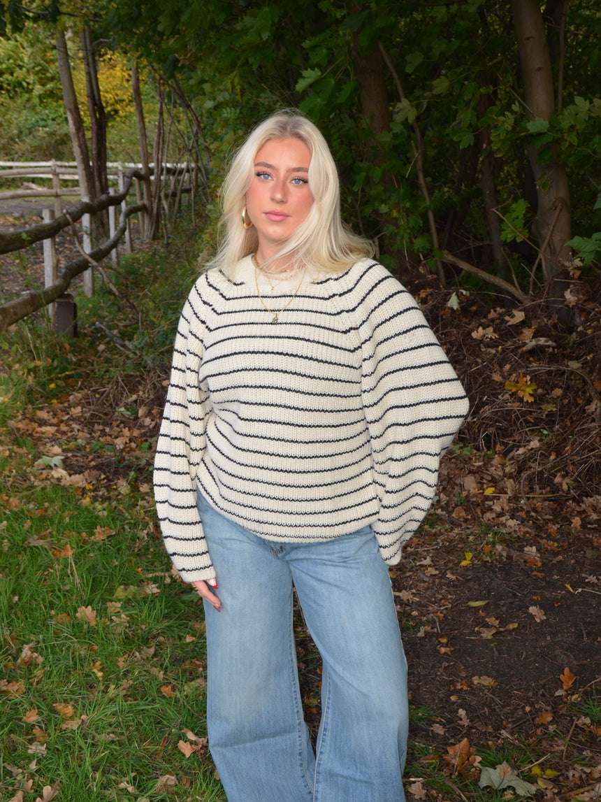 Calva knit with stripes - Beige/black