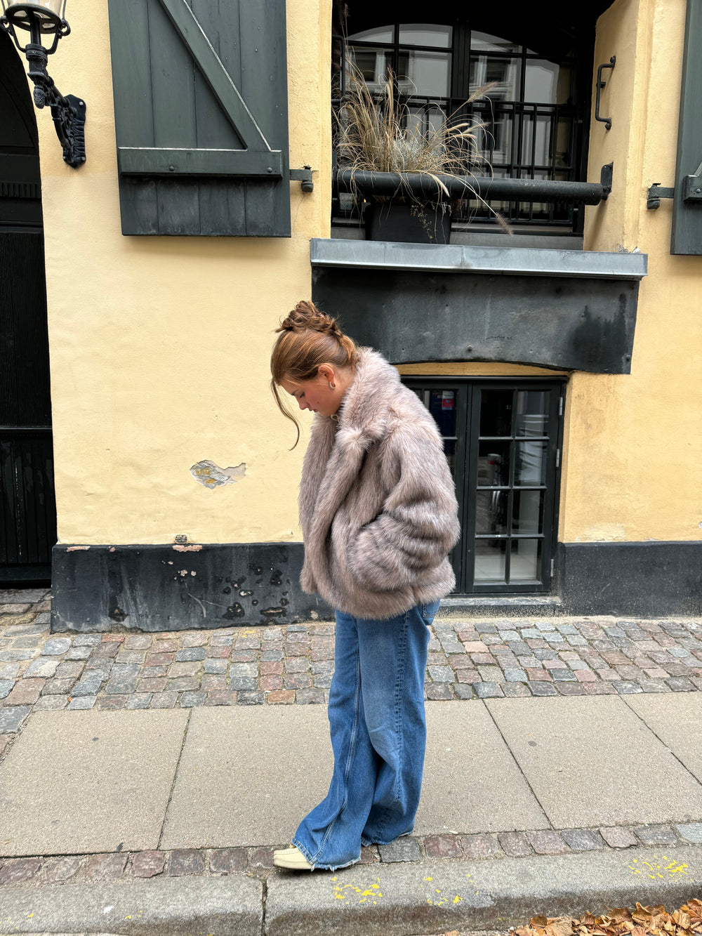 Tilla faux fur coat - Beige