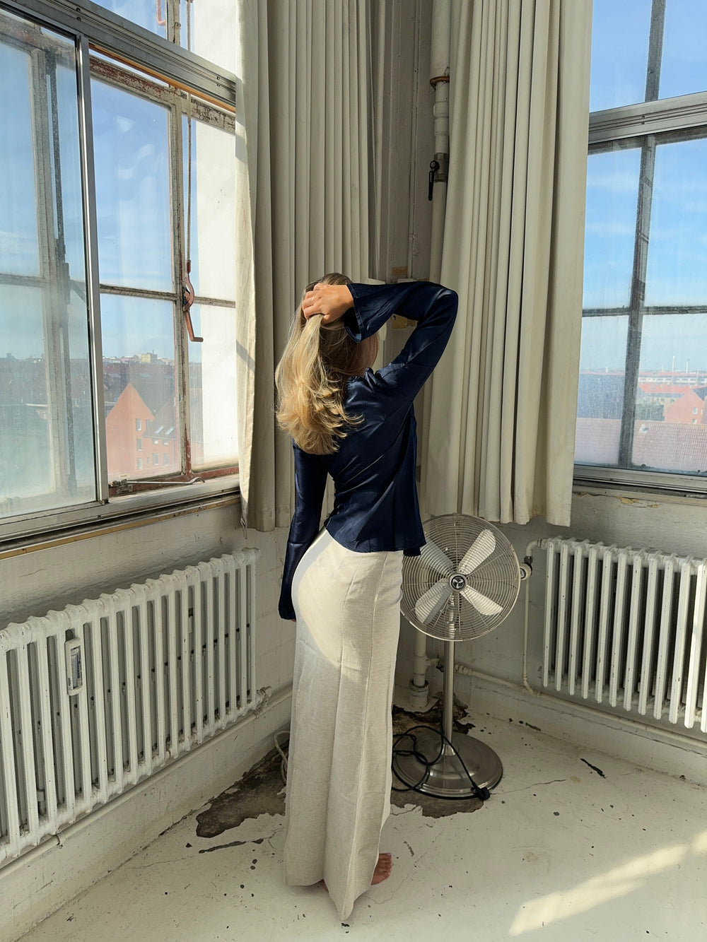 Denisi satin blouse - Navy