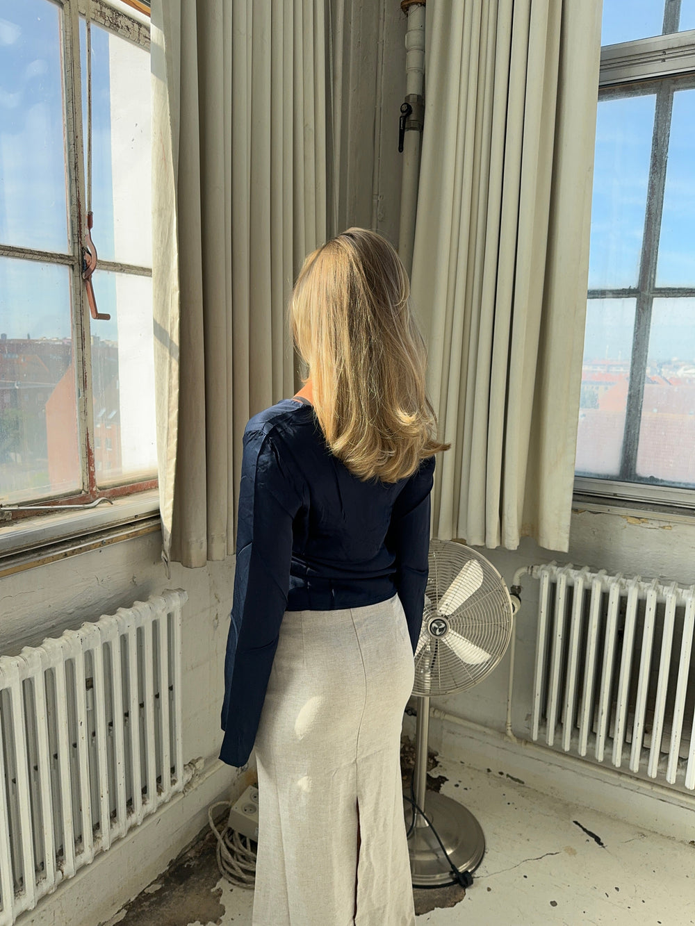 Denisi satin blouse - Navy