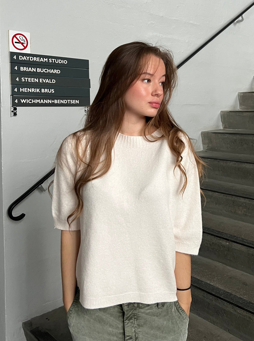 Arabella knitted t-shirt - Beige