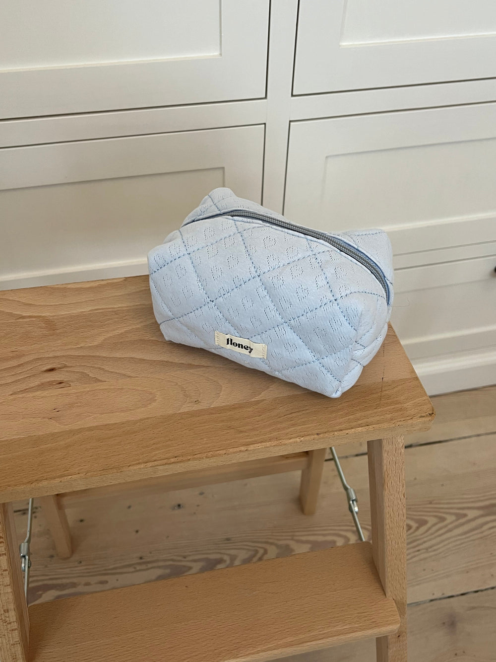 Honey small toiletry bag - Light blue with embroidered hearts