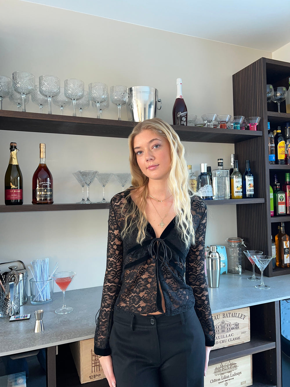 Isamara lace blouse with velour - Black