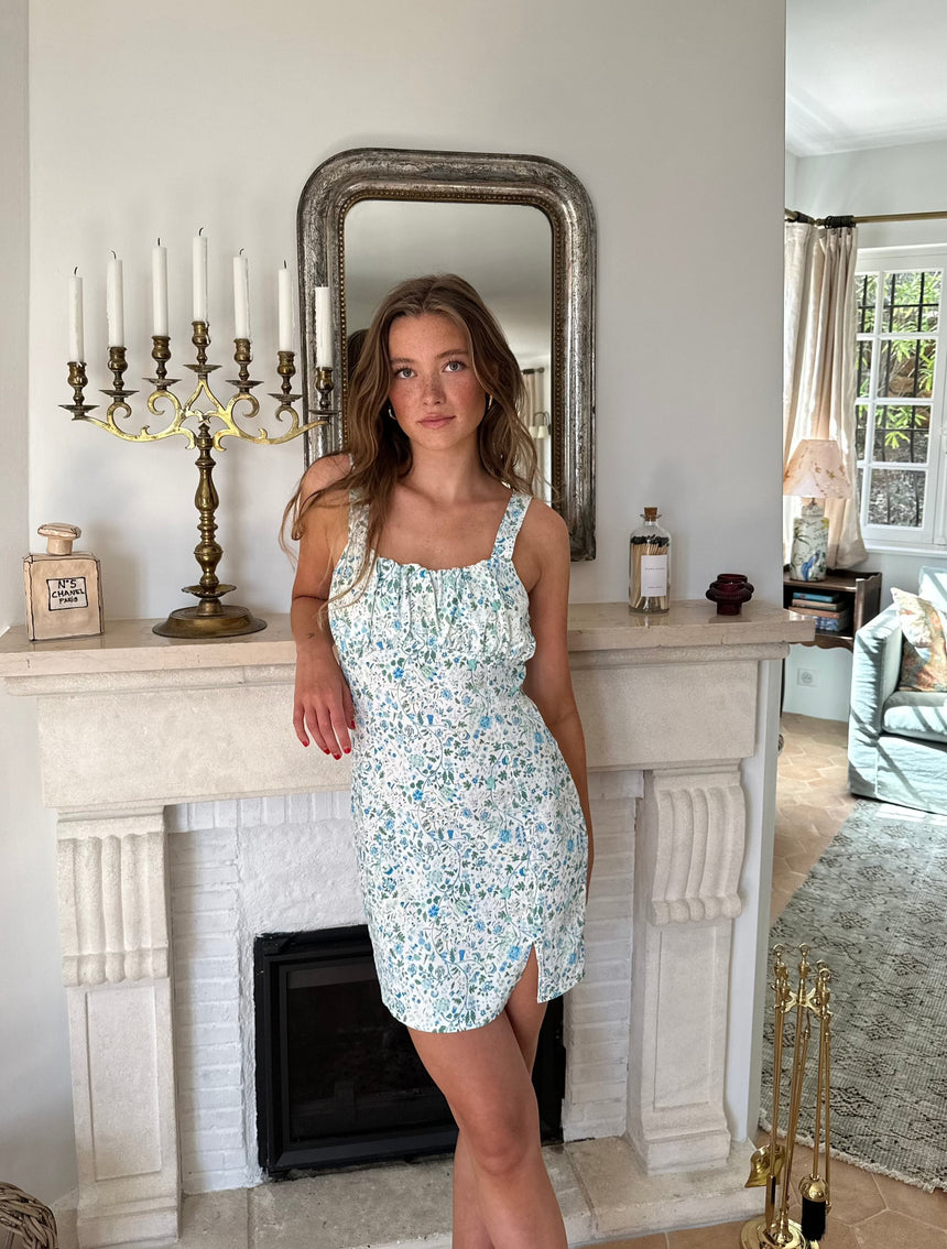 Elvalina dress with flowers - White/Blue