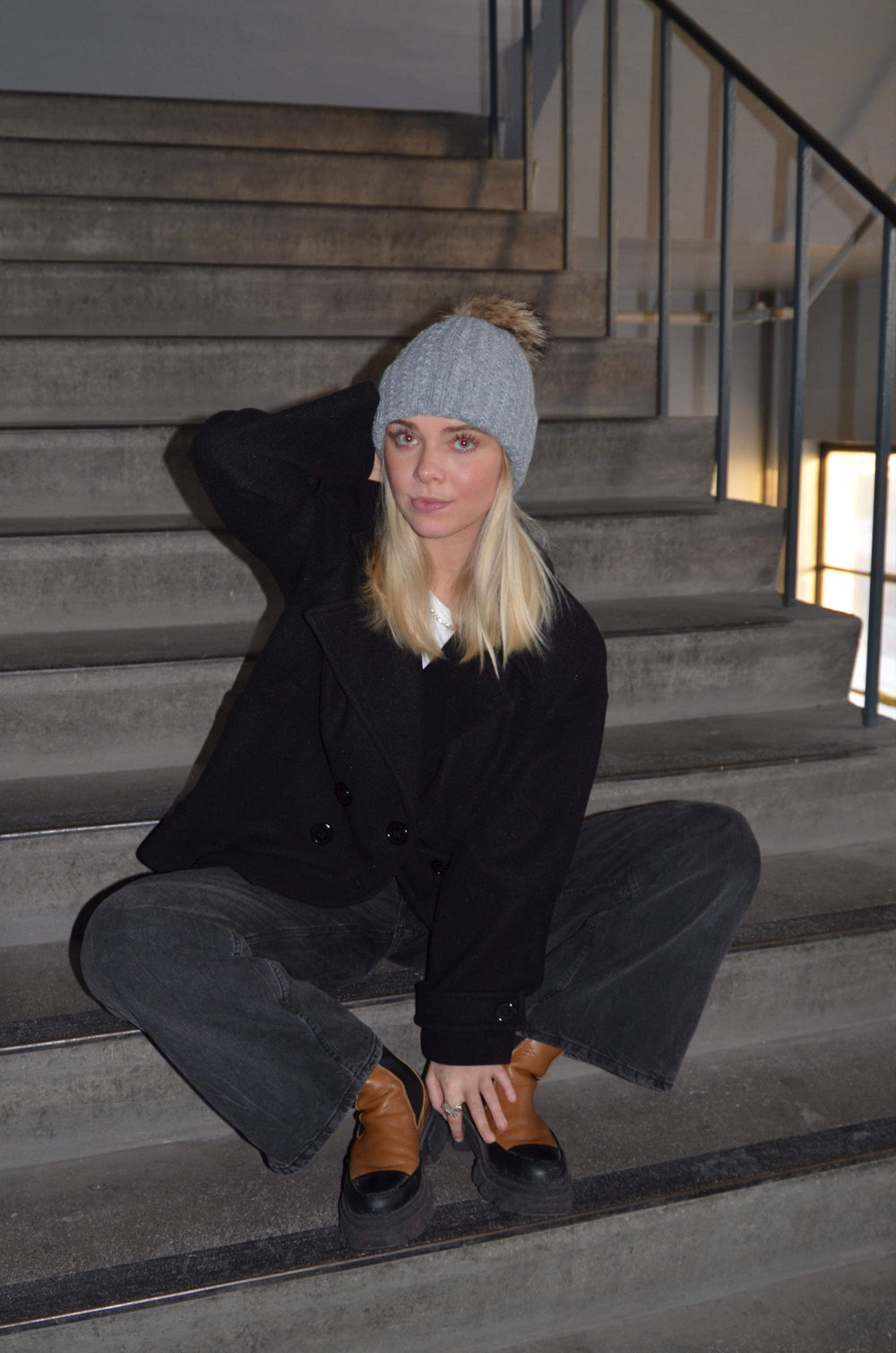 Cable knit beanie - Grey