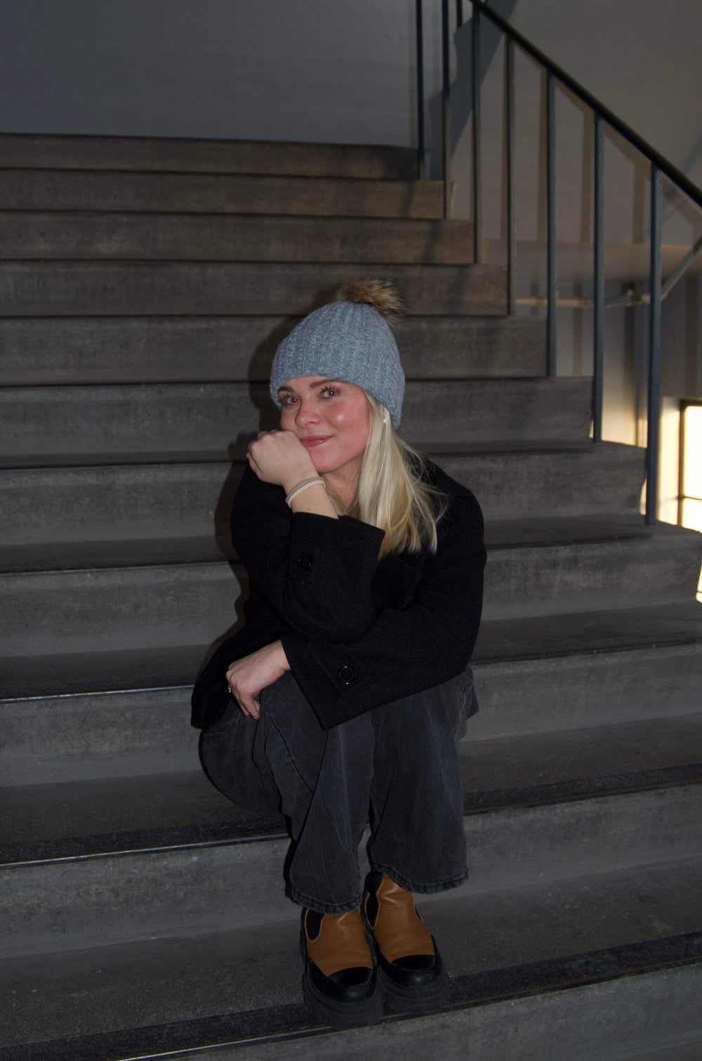 Cable knit beanie - Grey