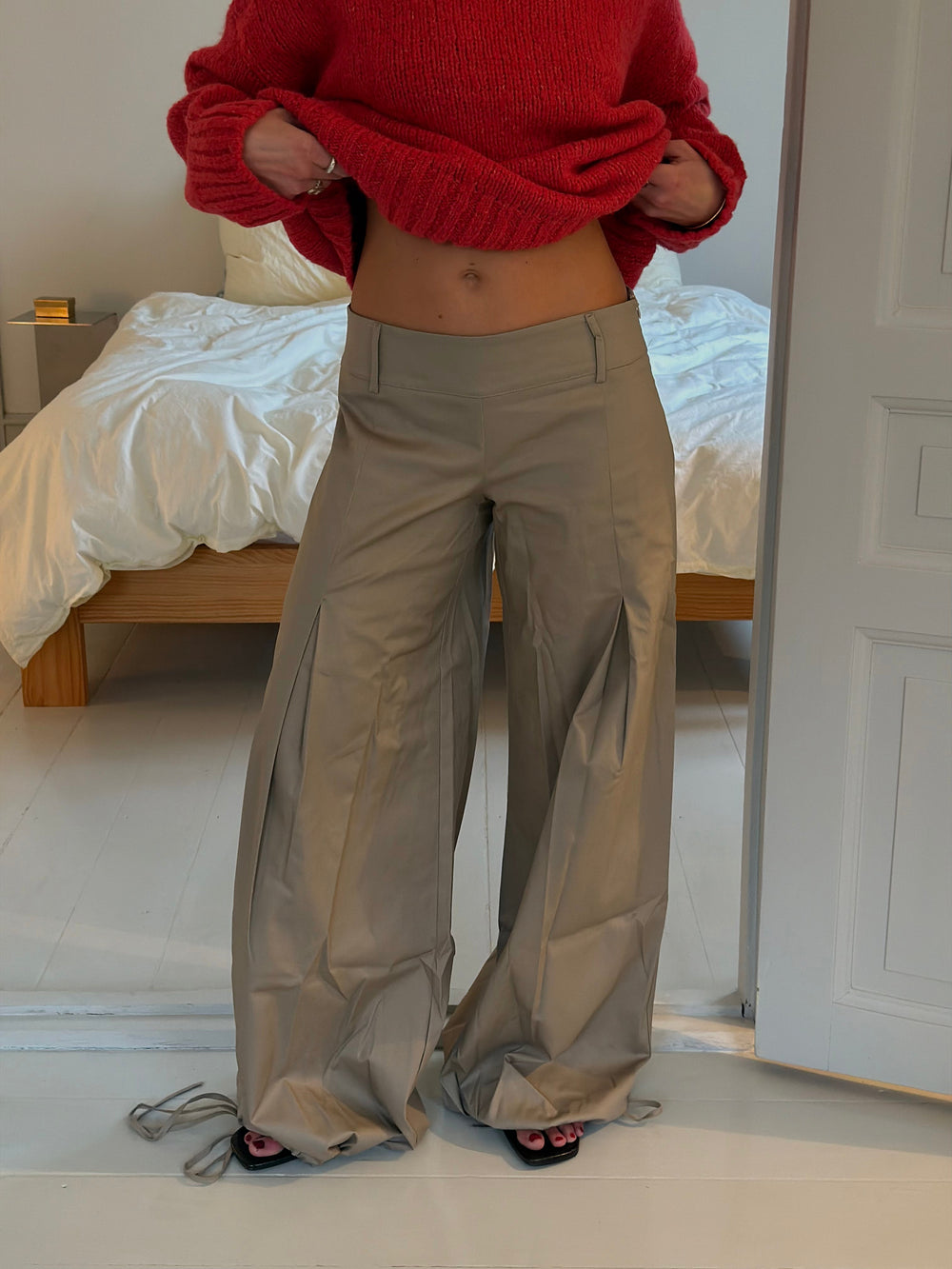 Alia Trousers - Beige