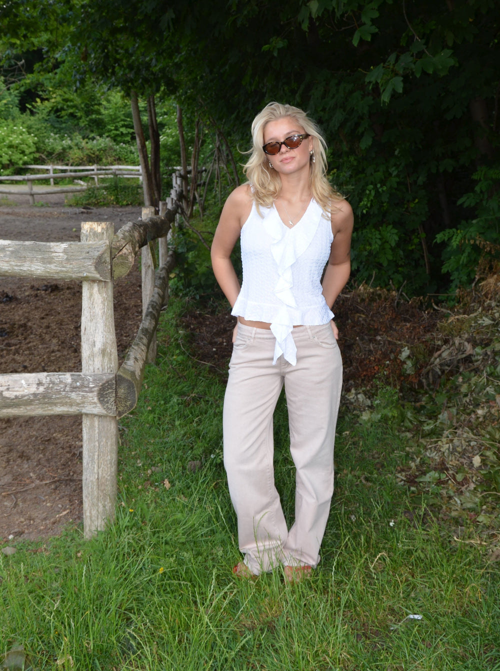 Tuva low waisted jeans - Beige