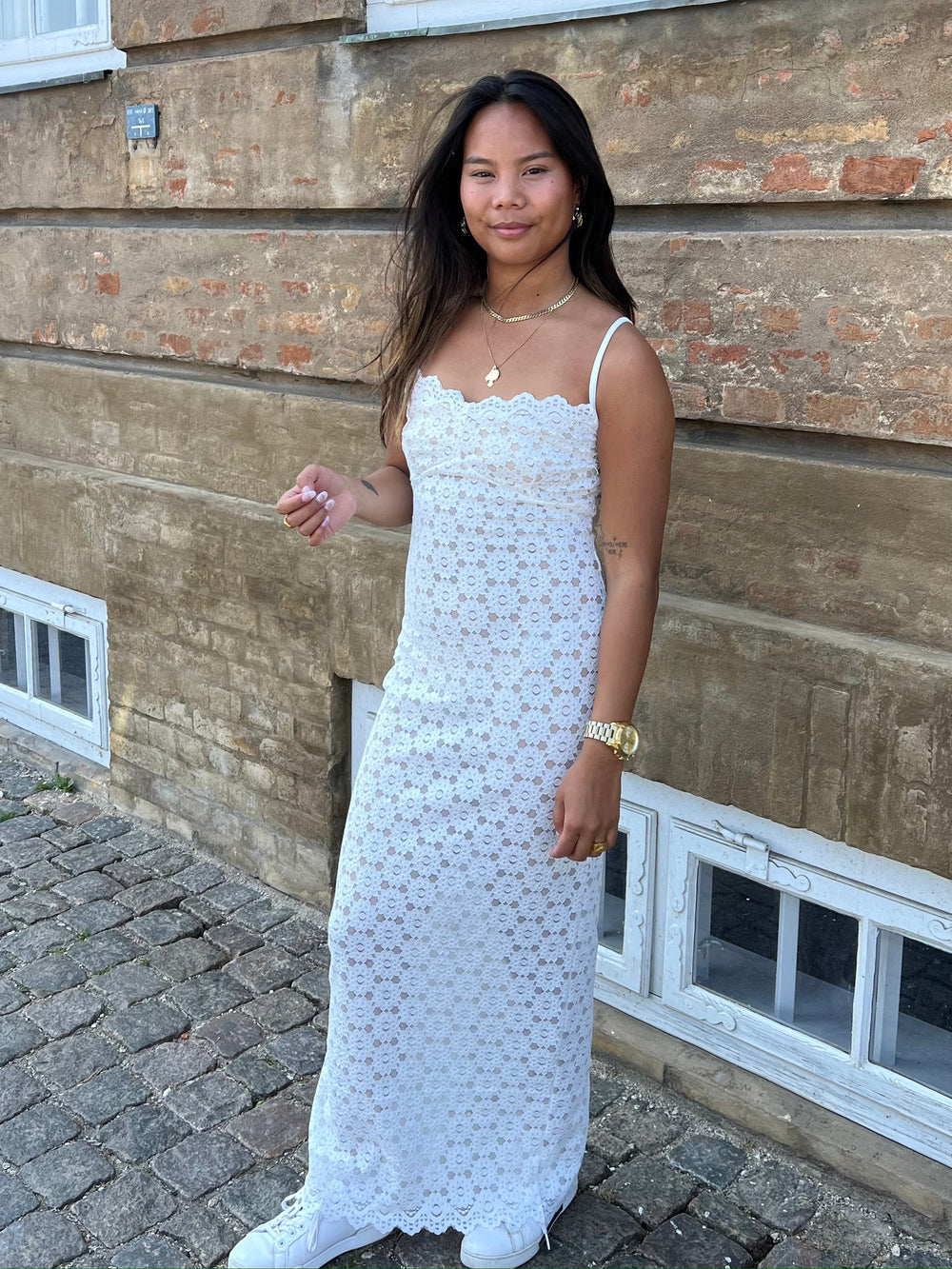 Ember embroidered dress - white