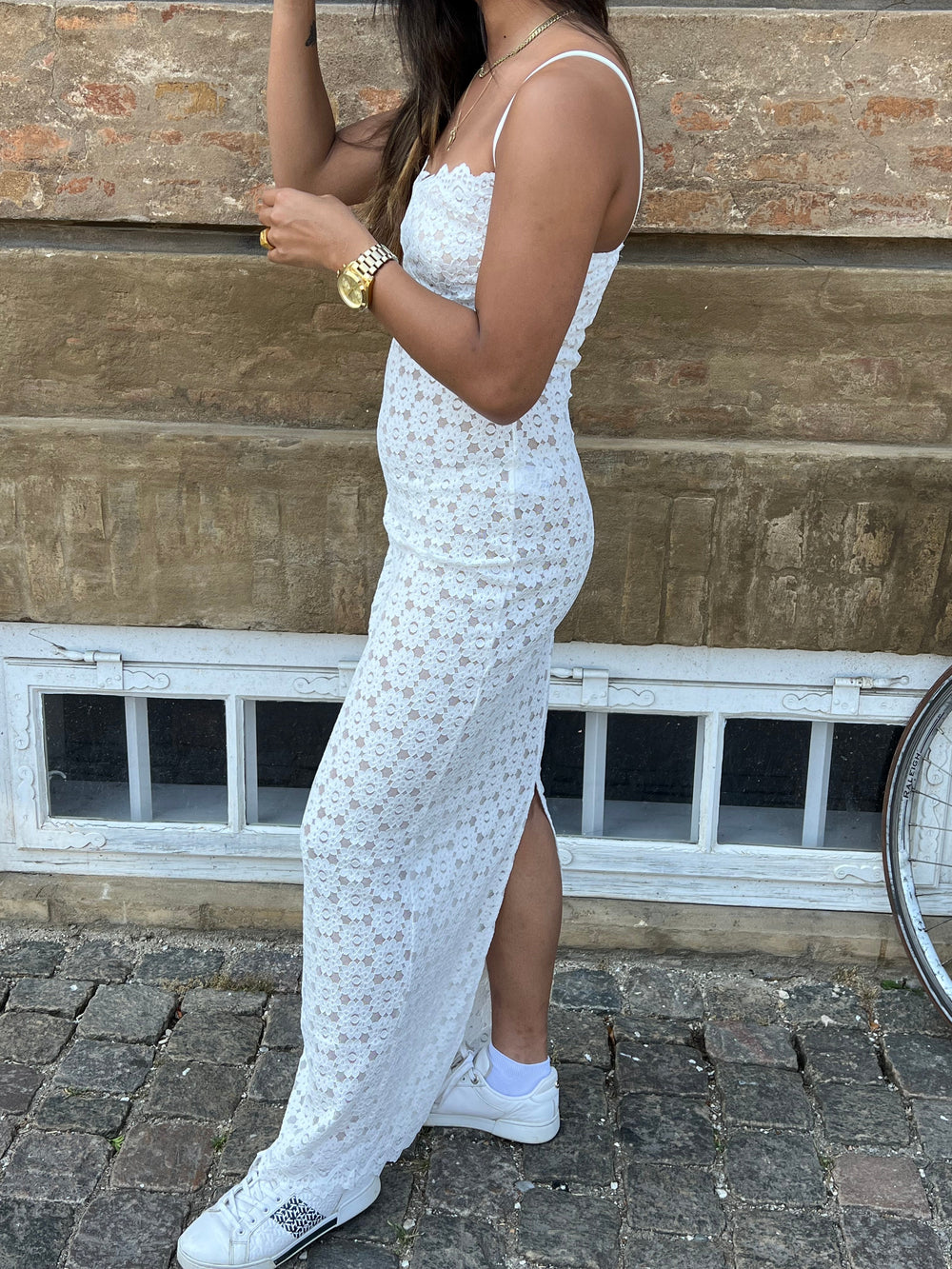 Ember embroidered dress - white