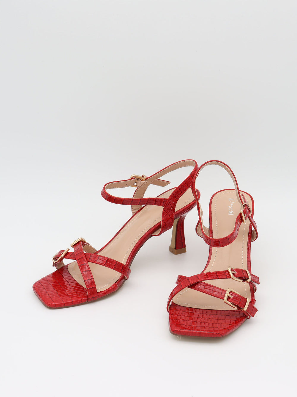Katianna heels with buckle details – Red