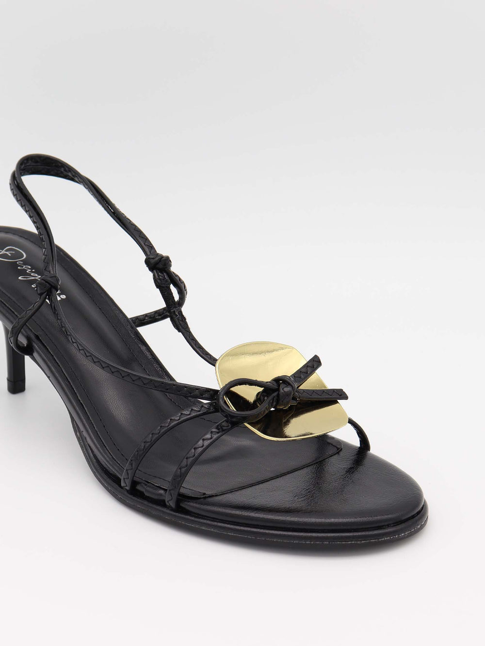 Maja heels with gold and bow detail – Black/gold
