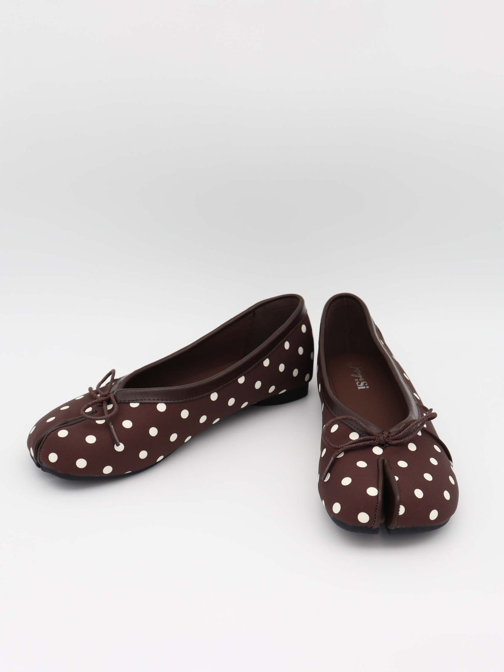 Tovea Split Toe Ballerina with Polka Dots - Brown/White