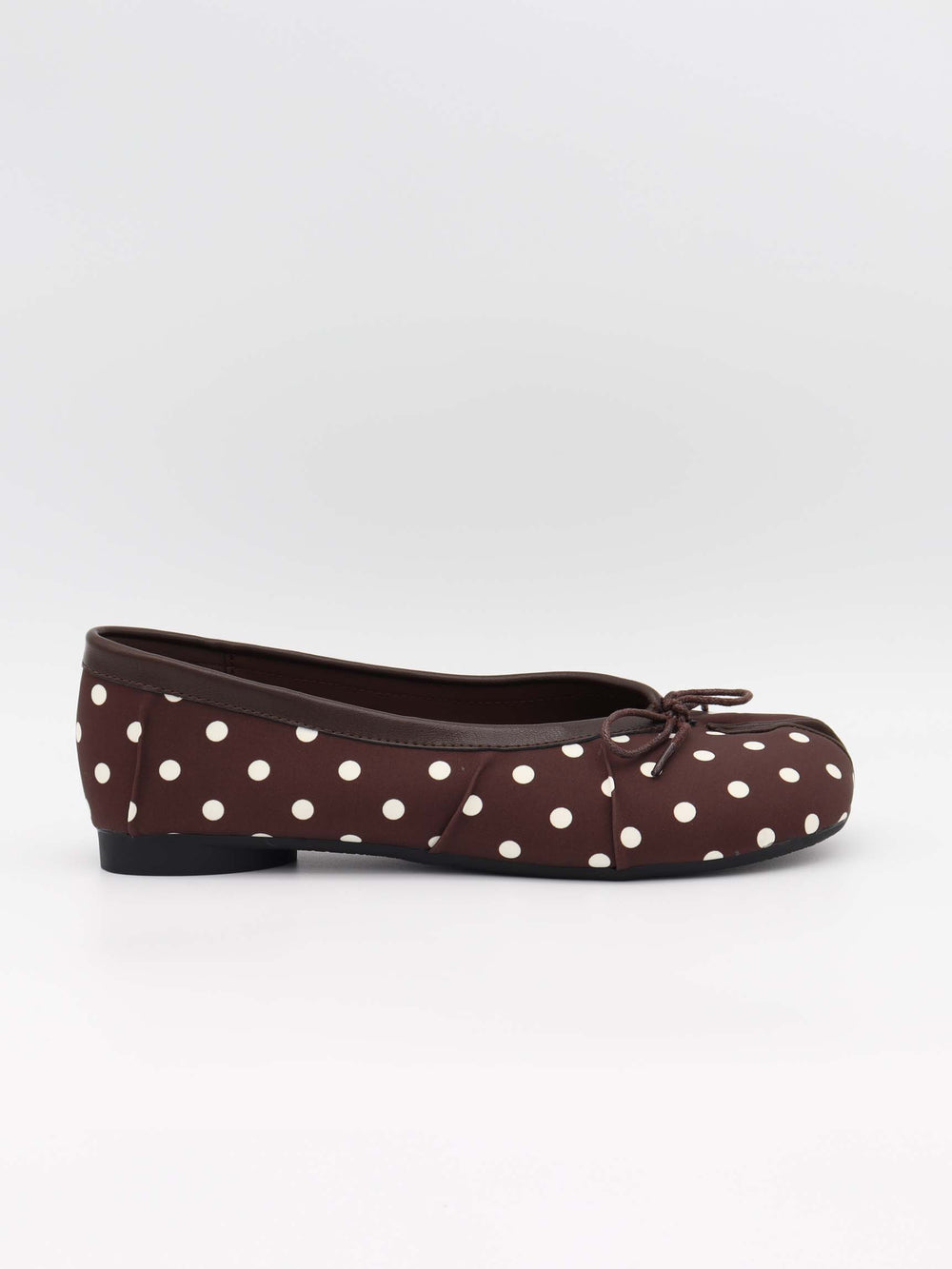 Tovea Split Toe Ballerina with Polka Dots - Brown/White