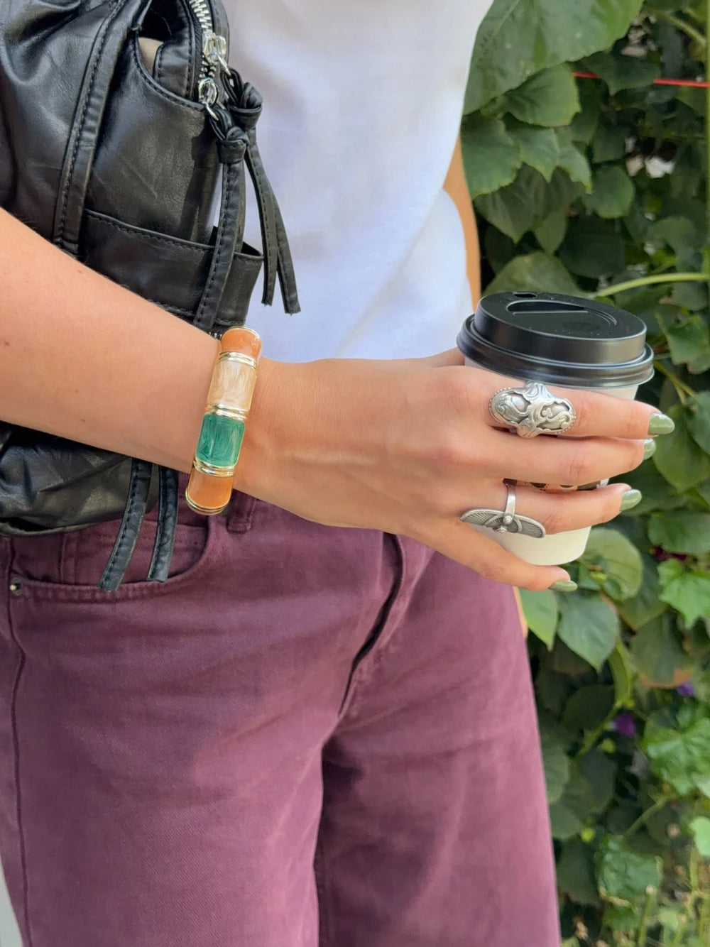 Ebony bracelet with stripes - Green/light pink