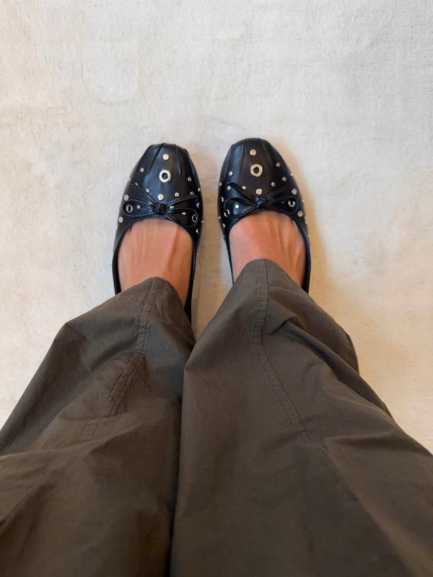 Katarine ballerinas with stud details - Black
