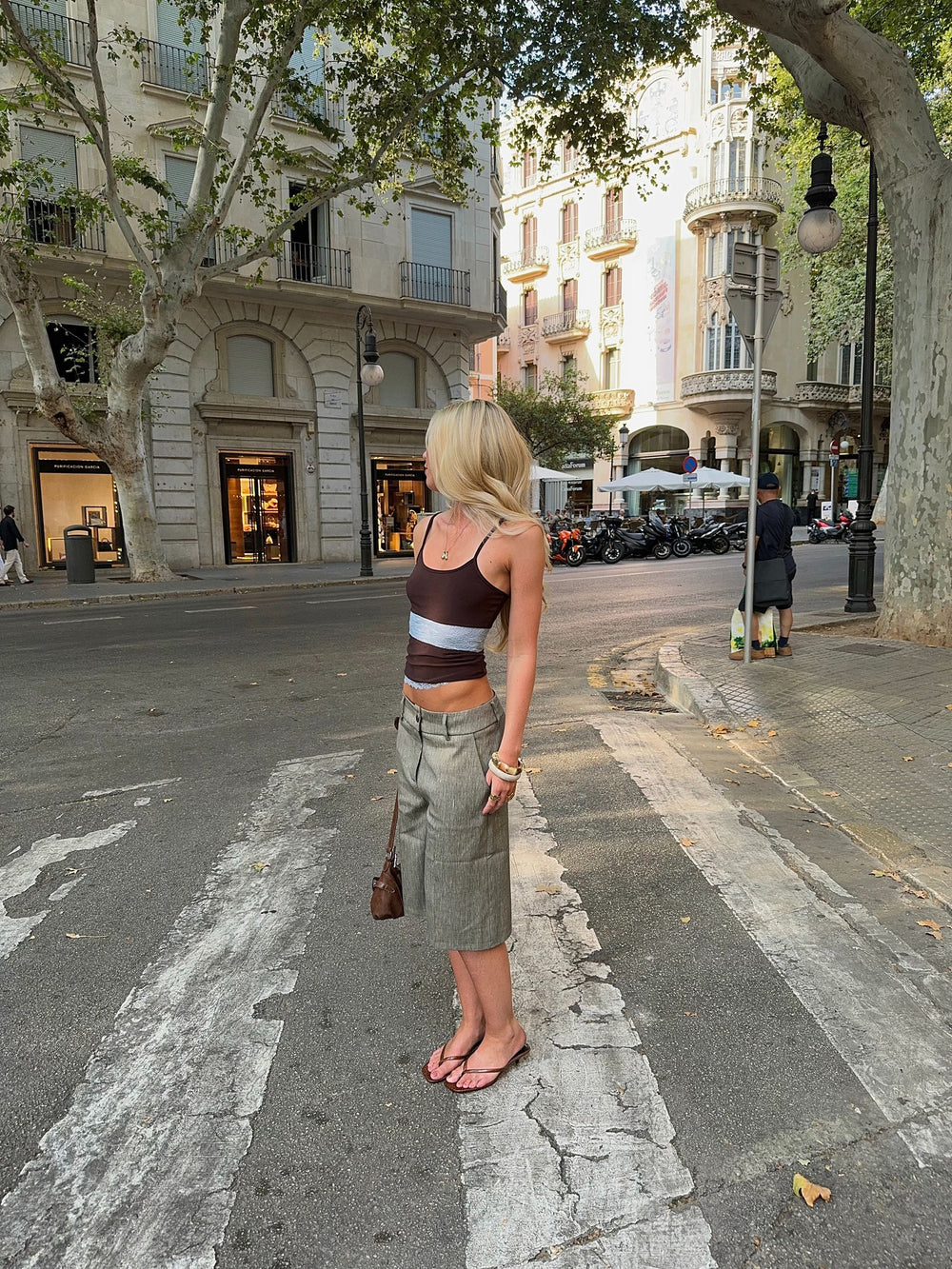 Nayaly bermuda shorts – Khaki