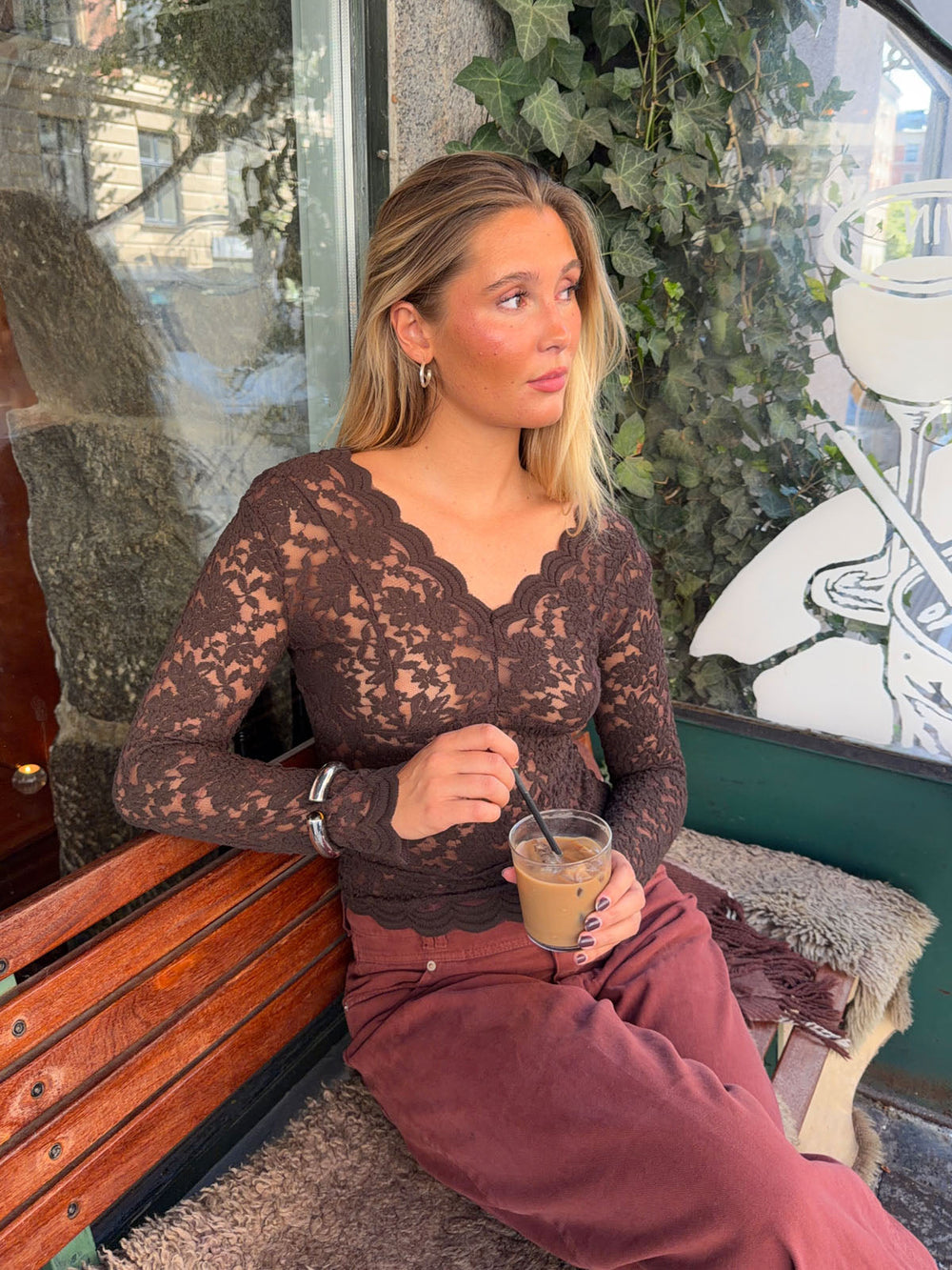 Bodil long-sleeve lace blouse - Brown