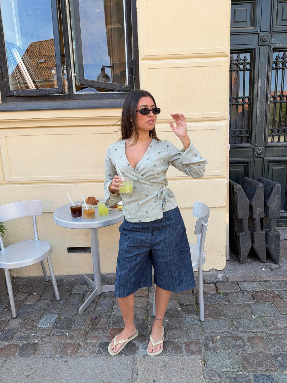 Isabeau blouse with tie detail – Khaki