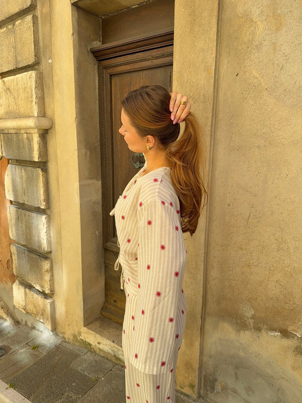 Miran blouse with sun pattern – Beige/red