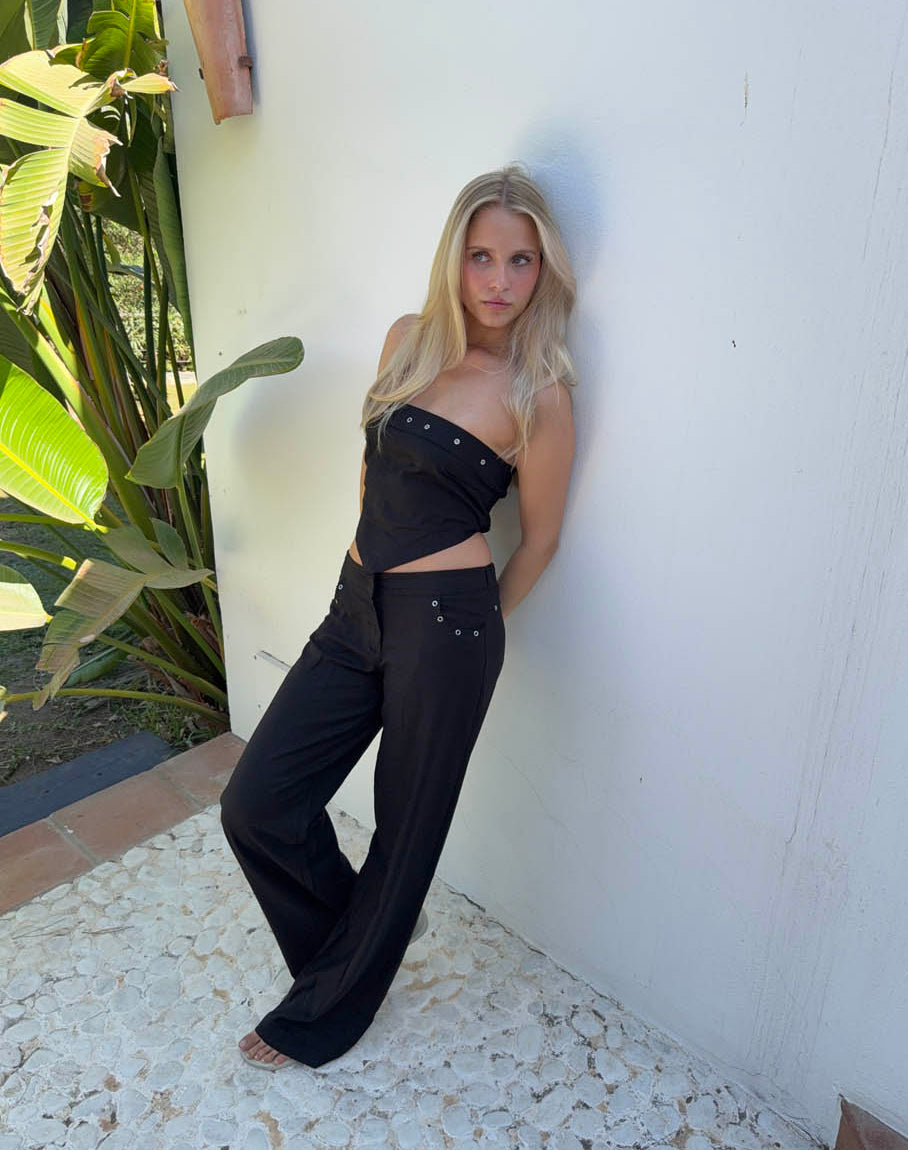 Jasifina trousers with metal rings – Black