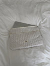 Honey computer sleeve – Off-white with small pink flowers