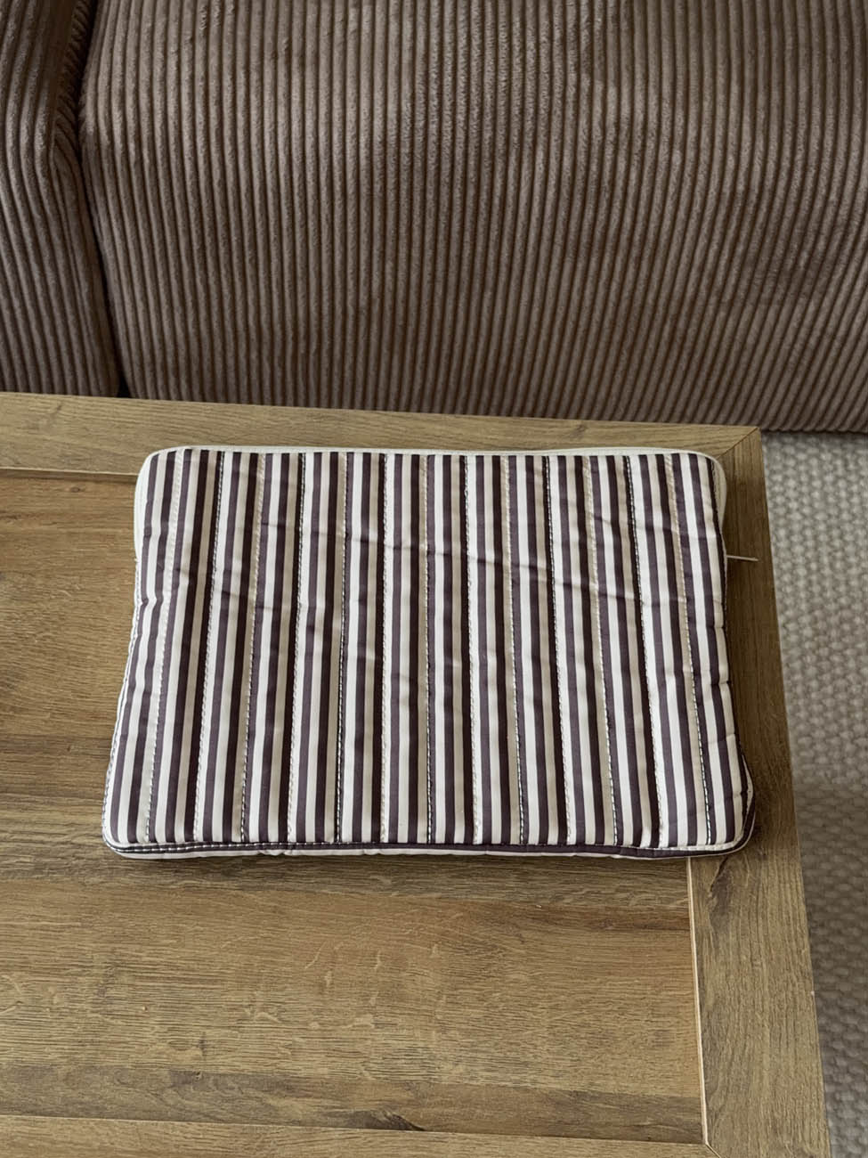 Honey computer sleeve with stripes - Beige/brown