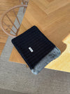 Honey computer sleeve - Black with white dots