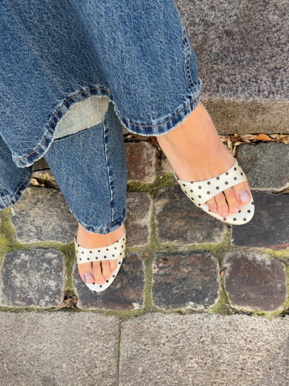 Dottie Mules - Cream/Brown