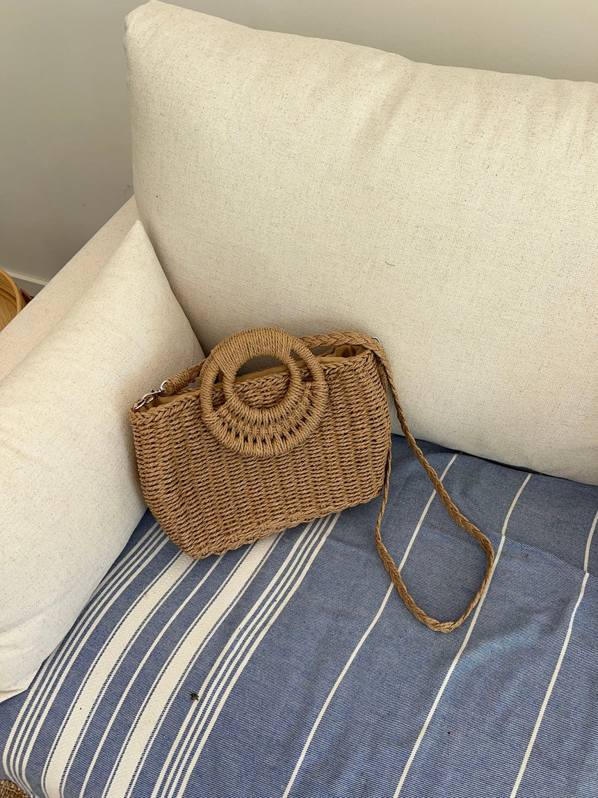 Capua woven straw bag with strap – Beige