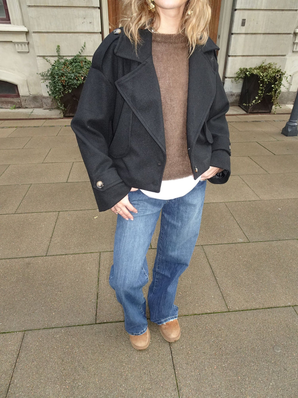 Nima short coat - Black