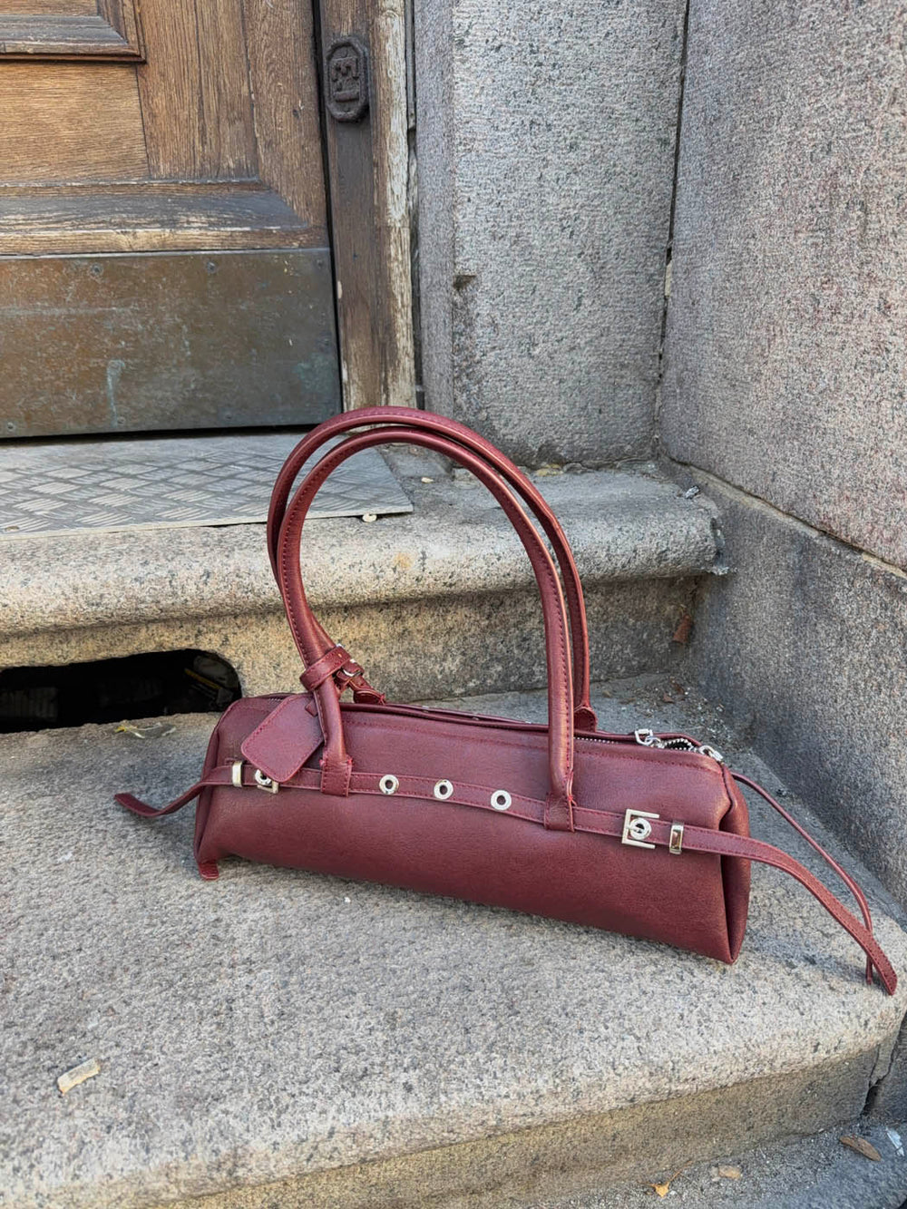 Bobby handbag with metal buttons - Red